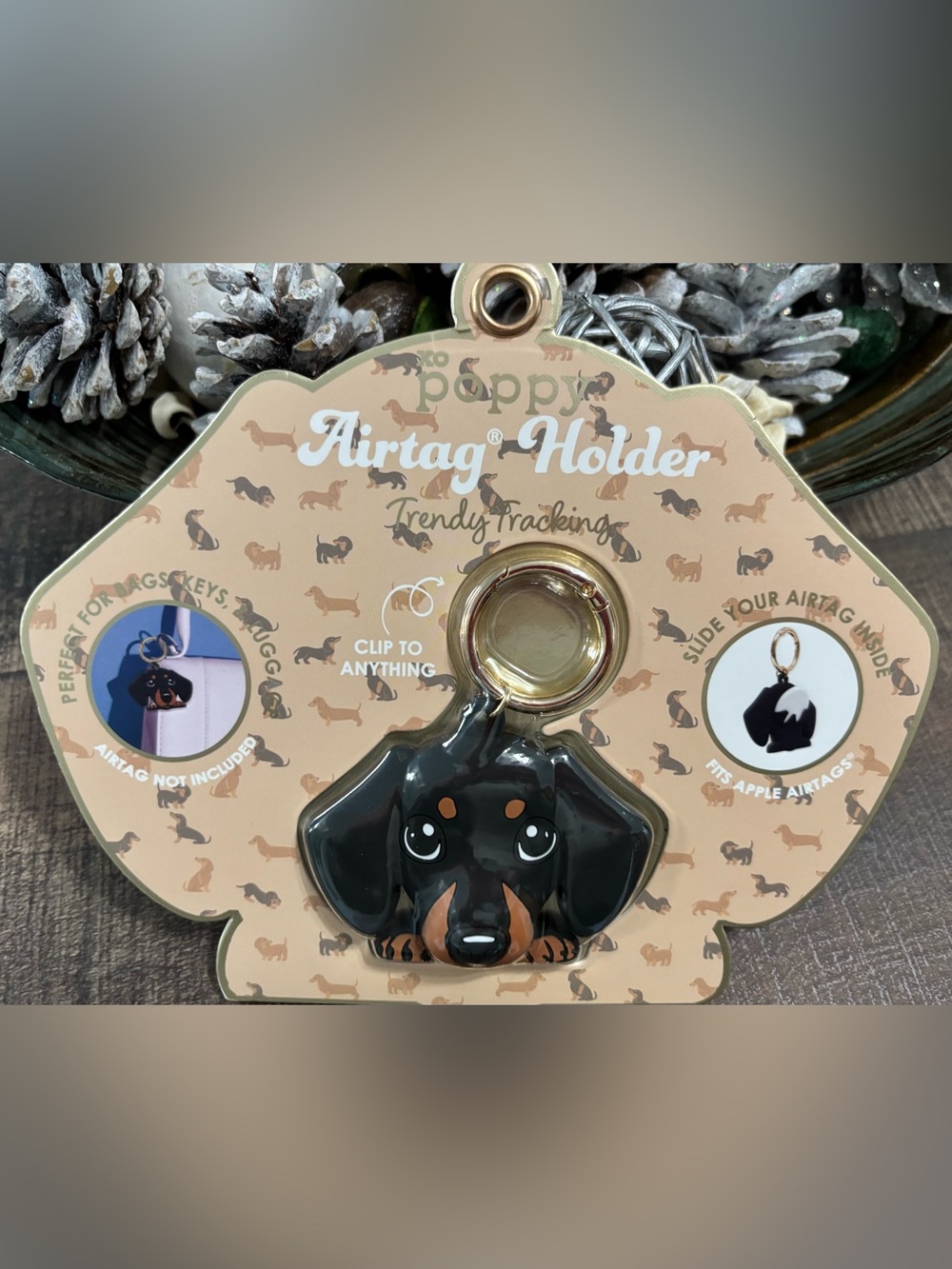 XO Poppy Dachshund Airtag Holder